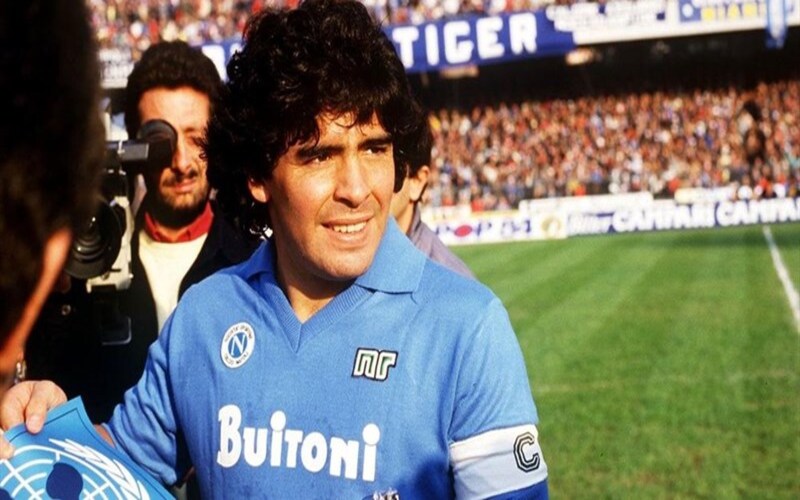 Maradona là ai và sự nghiệp thi đấu đỉnh cao của huyền thoại này?